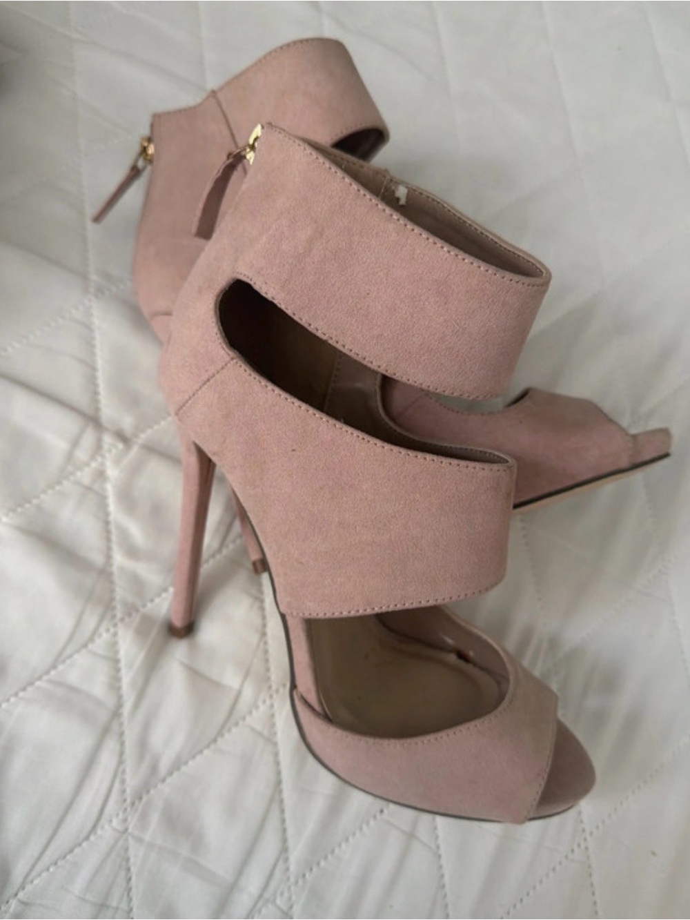 Shoe Dazzle Blush Suede Strappy Peep-Toe Heels
